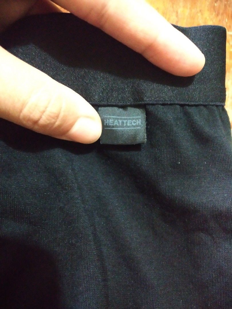 Uniqlo heattech thermal leggings for men large, Men's Fashion, Bottoms