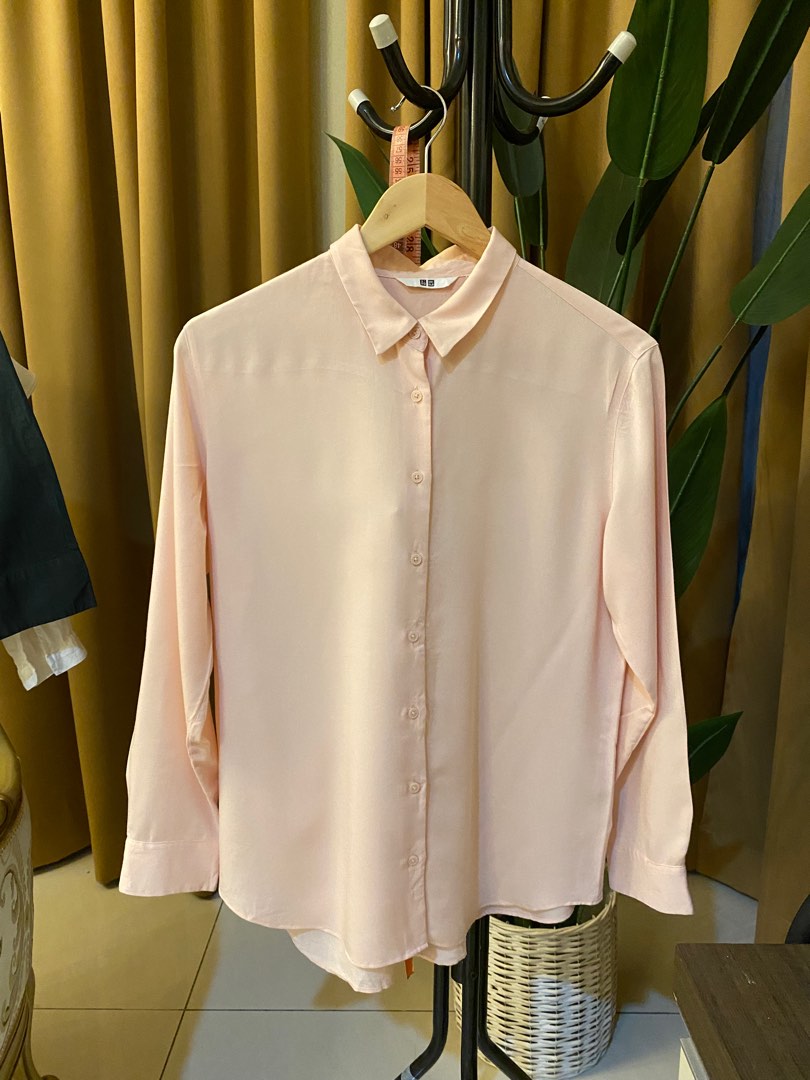 Uniqlo Peach Blouse, Women's Fashion, Tops, Blouses on Carousell