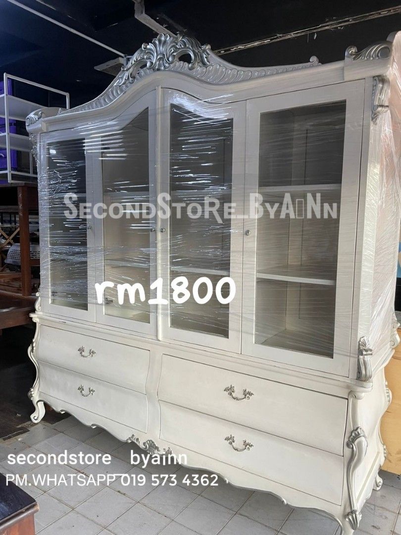 Used Display Furniture & Home Living, Furniture, Shelves