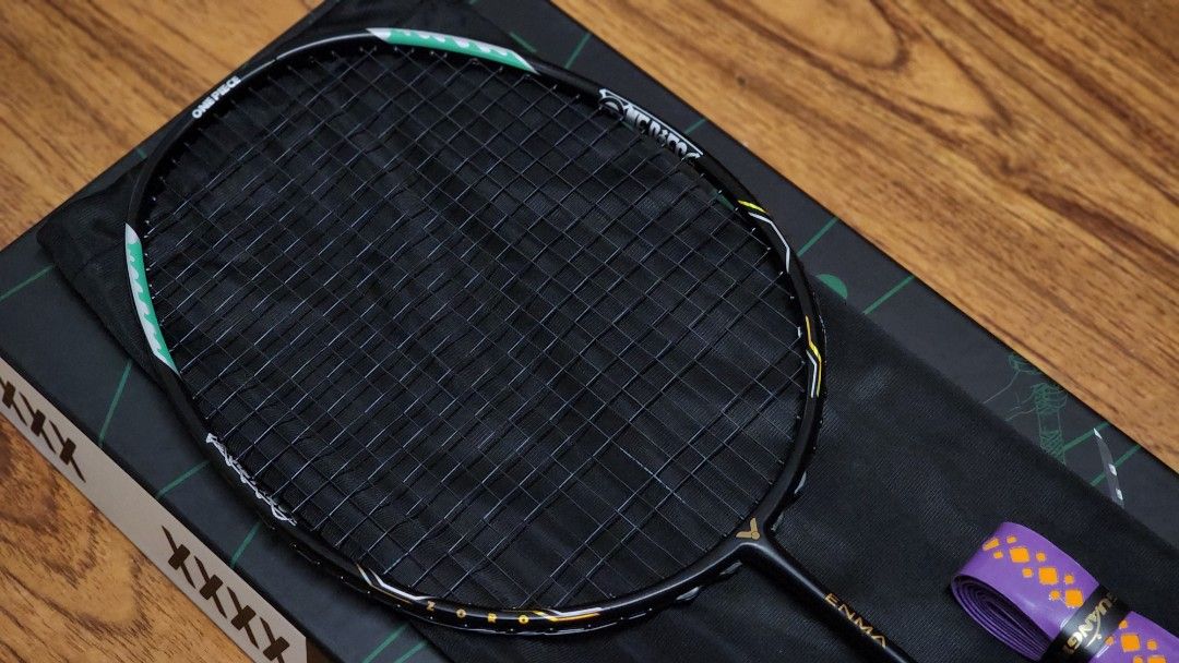 Victor X One Piece Badminton Racket Zoro Enma Sword, Sports Equipment