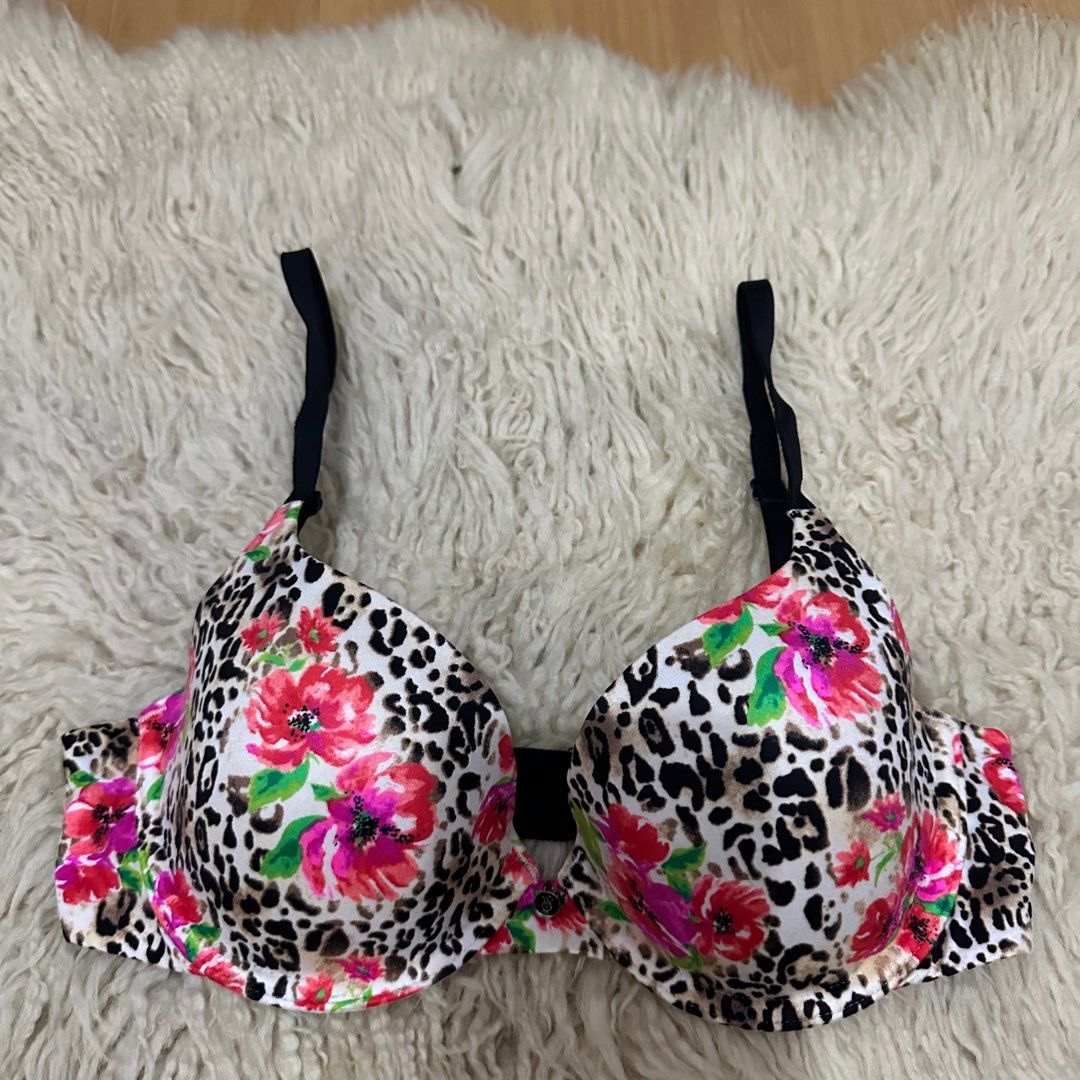 Victoria's Secret 32C on tag Sister Sizes: 34B, 30D Thin Pads