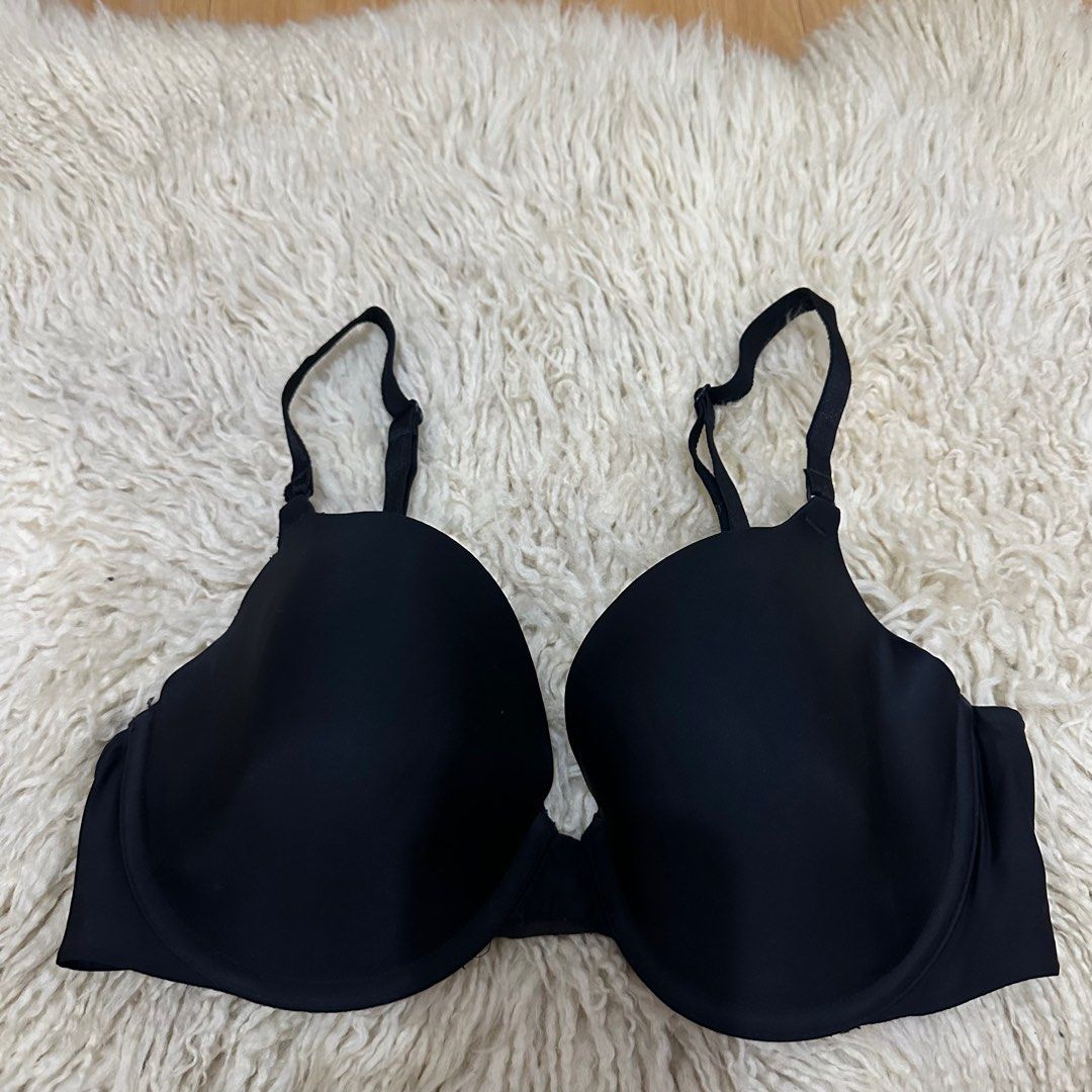 Victoria's Secret 34D on tag Sister Sizes: 36C, 32DD Thin Pads, Underwire  Adjustable Strap