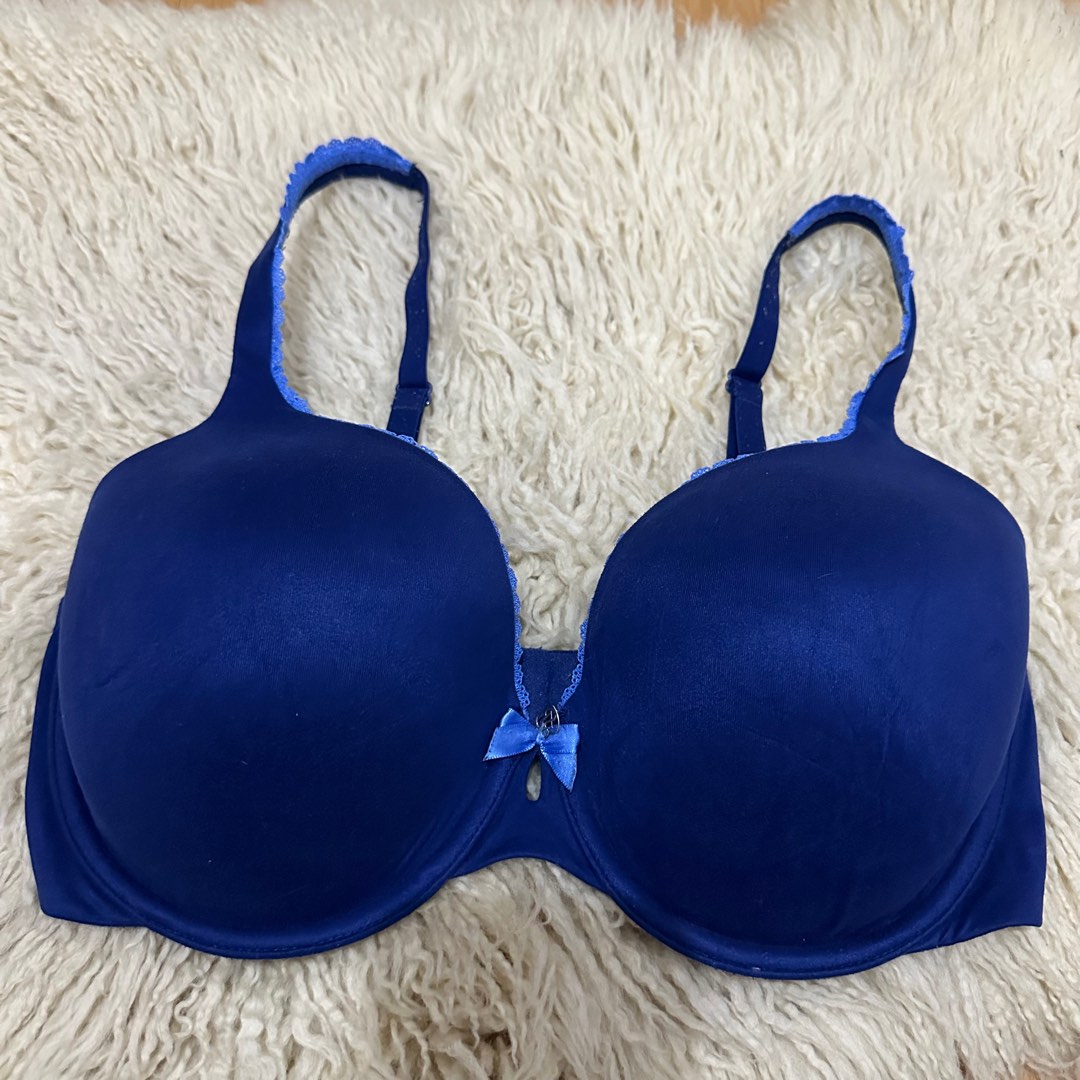 Cut tag 34DD on tag Sister Sizes: 36D, 32F Thin pads | Underwire Adjustable  strap Back closure Php150 All items are from US Bale.