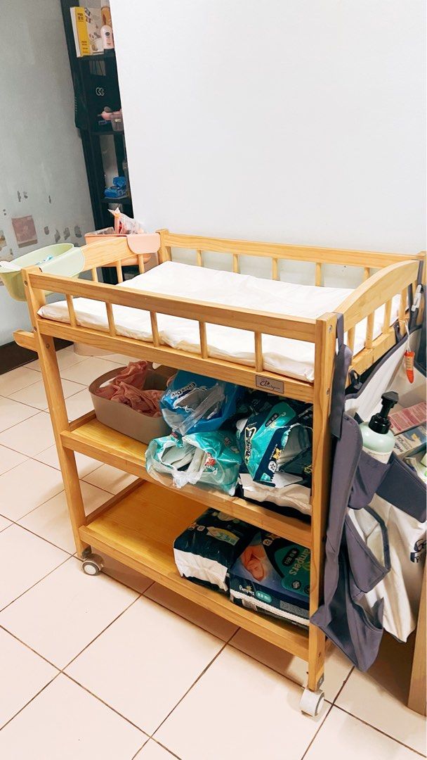 Wooden Baby Diaper Changing Bed, Babies & Kids, Bathing & Changing