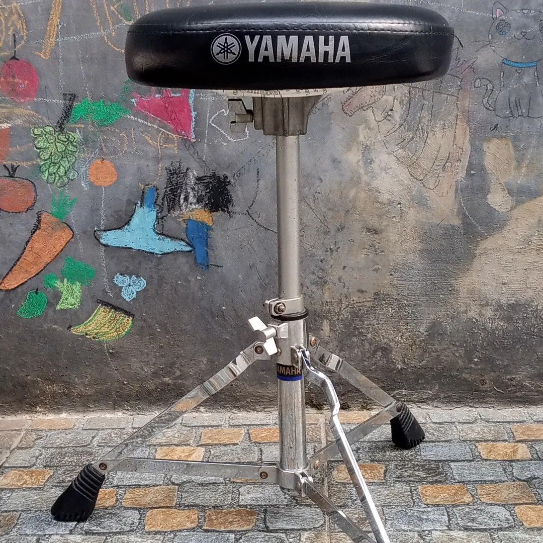 Yamaha DS550U Drum Throne, Musik & Media, Alat di Carousell