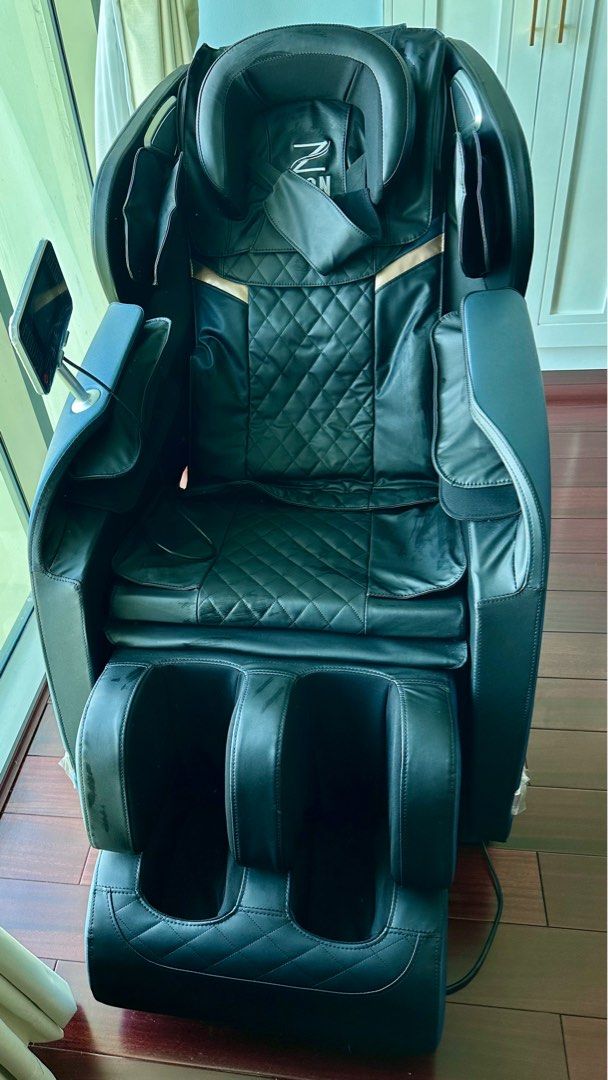 Zion Queen Massage Chair with Free Eye Massager, Furniture & Home