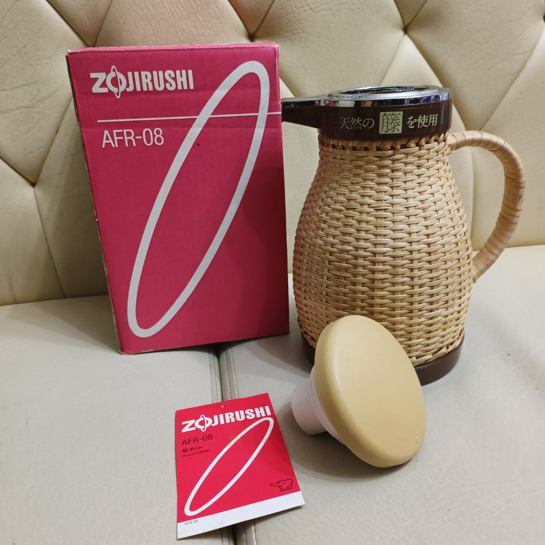 Zojirushi rattan thermos, Furniture & Home Living, Kitchenware