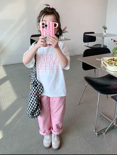 全新 尺吋140cm 女童夏季字母短袖上衣TEE (白底粉字)