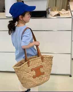 全新 尺吋140cm 女童夏季字母短袖上衣TEE (淺藍底藍字)