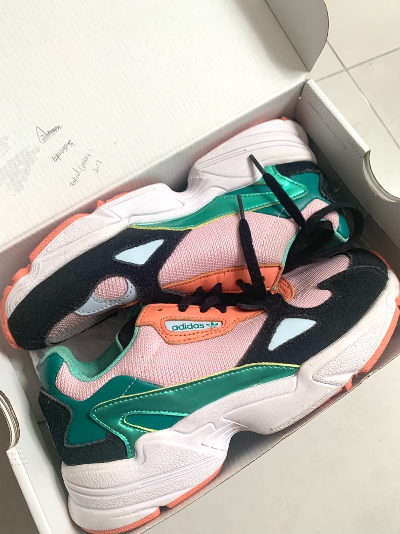 Adidas falcon box deals