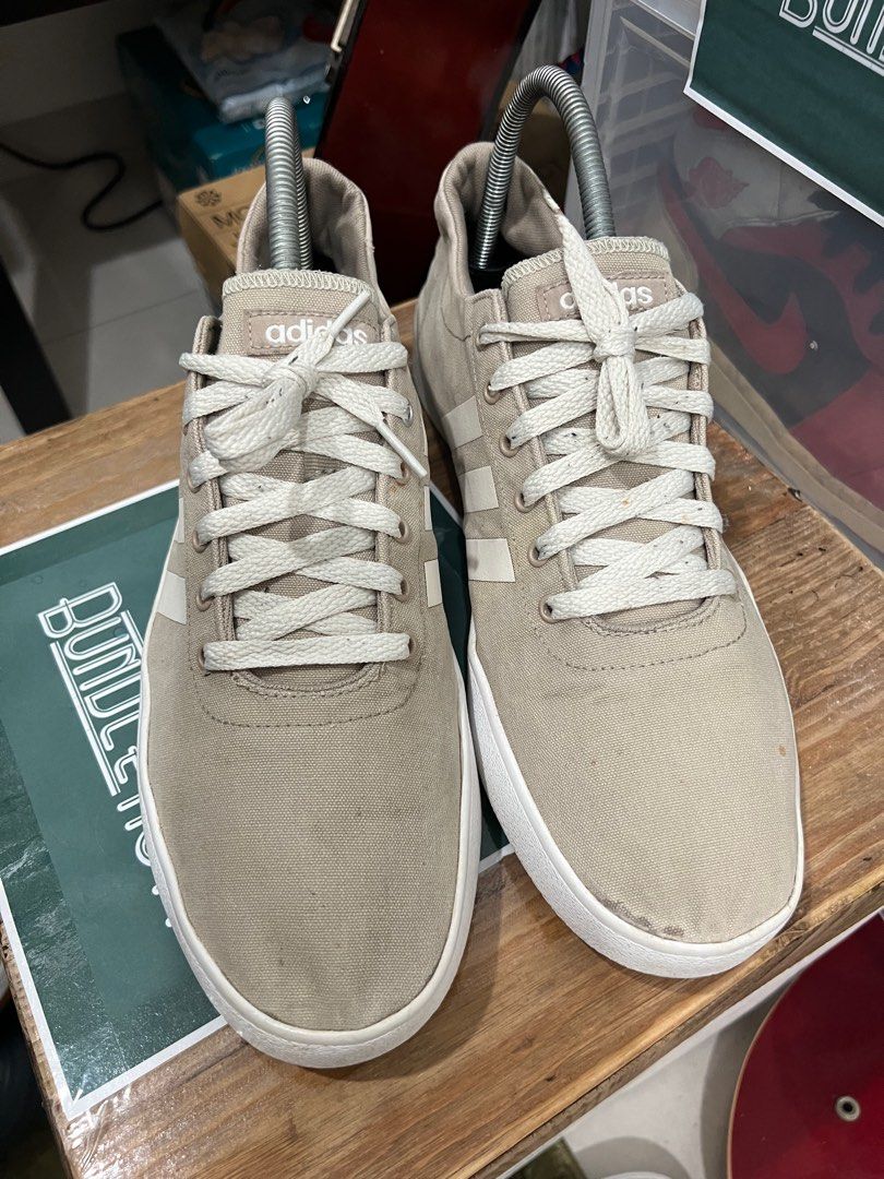 Adidas 2025 neo Beige