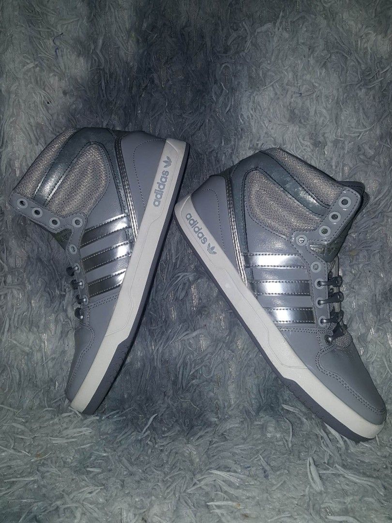Adidas Neo Raleigh Women s Fashion Footwear Sneakers on Carousell