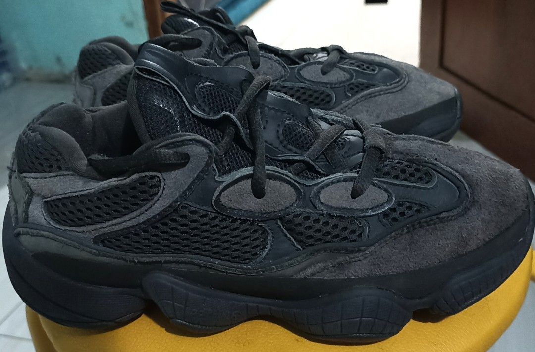 Adidas Yeezy 500 black