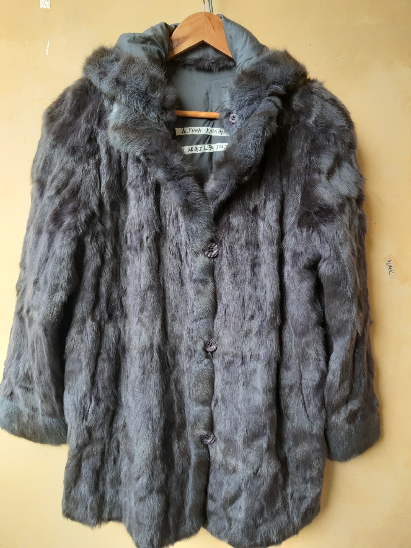 Altima Kinoshita Squirrel Fur Coat Reversible Animal fur coat, Men's ...