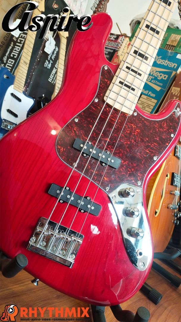 Aspire 5 and 4 string Bass Guitar, Hobbies & Toys, Music & Media