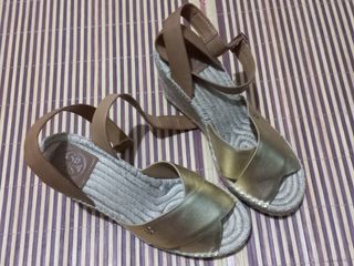 (Category: ) located in . Submitted by diversity.shop (Listing ID 1234657805, Image 1). Description: .