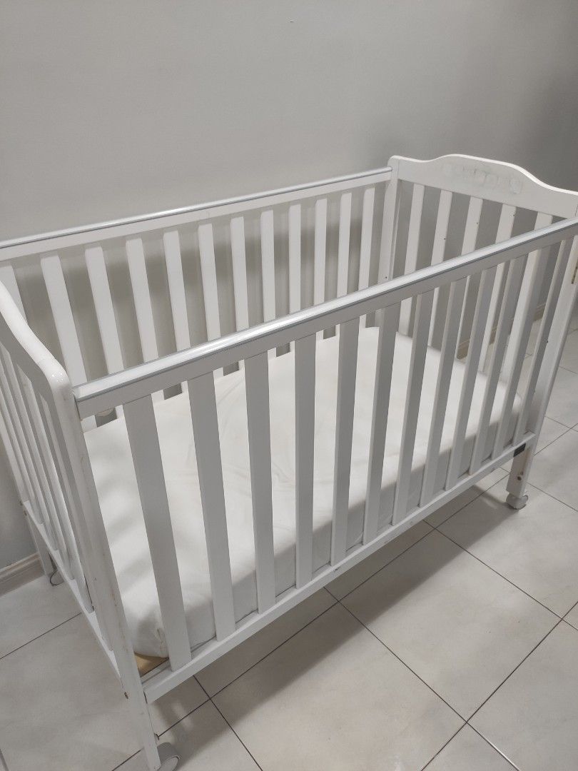 Baby bed babyshop best sale