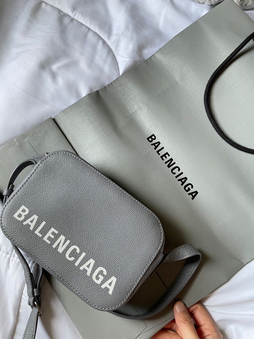 balenciaga ville camera bag