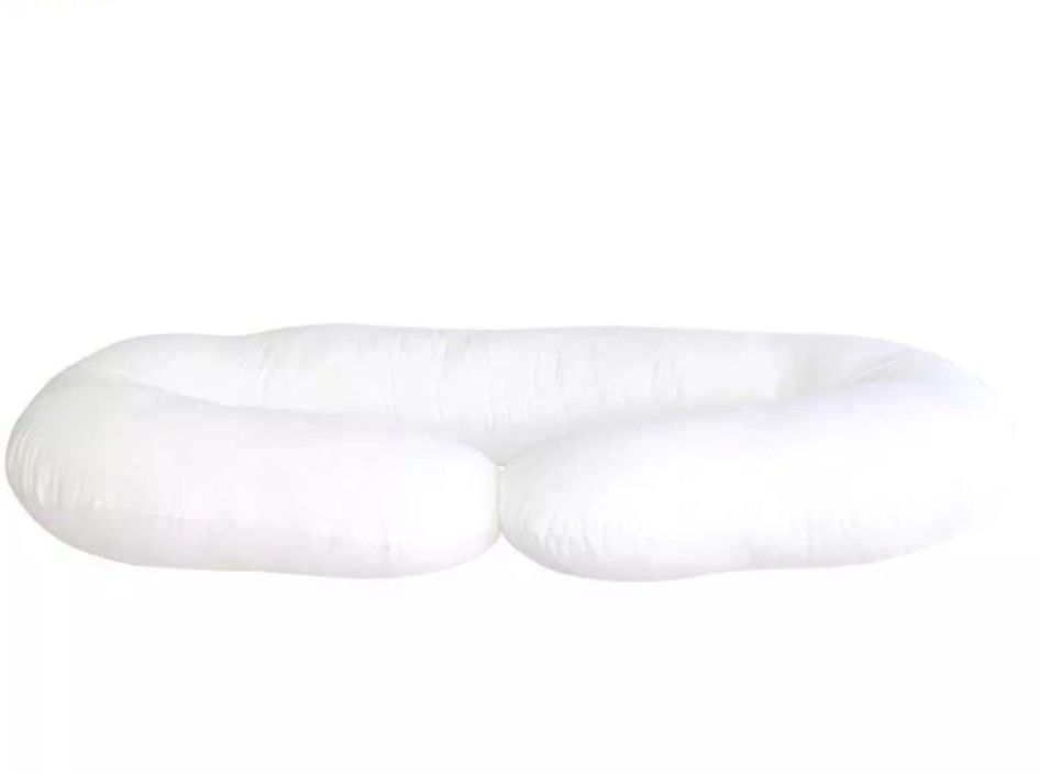C pillow/ maternity pillow (Category: Maternity Care) located in Mandaluyong City. Submitted by shopnstyle_online (Listing ID 1234732512, Image 1). Description: maternity pillow / c pillow brand : mandaue foam with free 2 pillow cases.