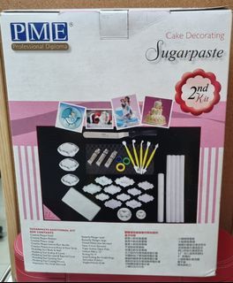 Cake decorating kit ( Preloved/Donated)