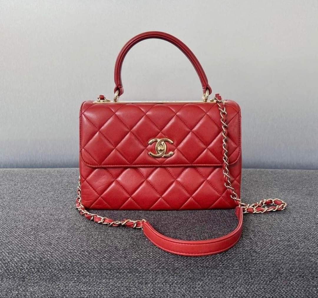 PRE-ORDER] Preloved Unused Like New Chanel Medium Classic Flap. Microchip.,  Luxury, Bags & Wallets on Carousell