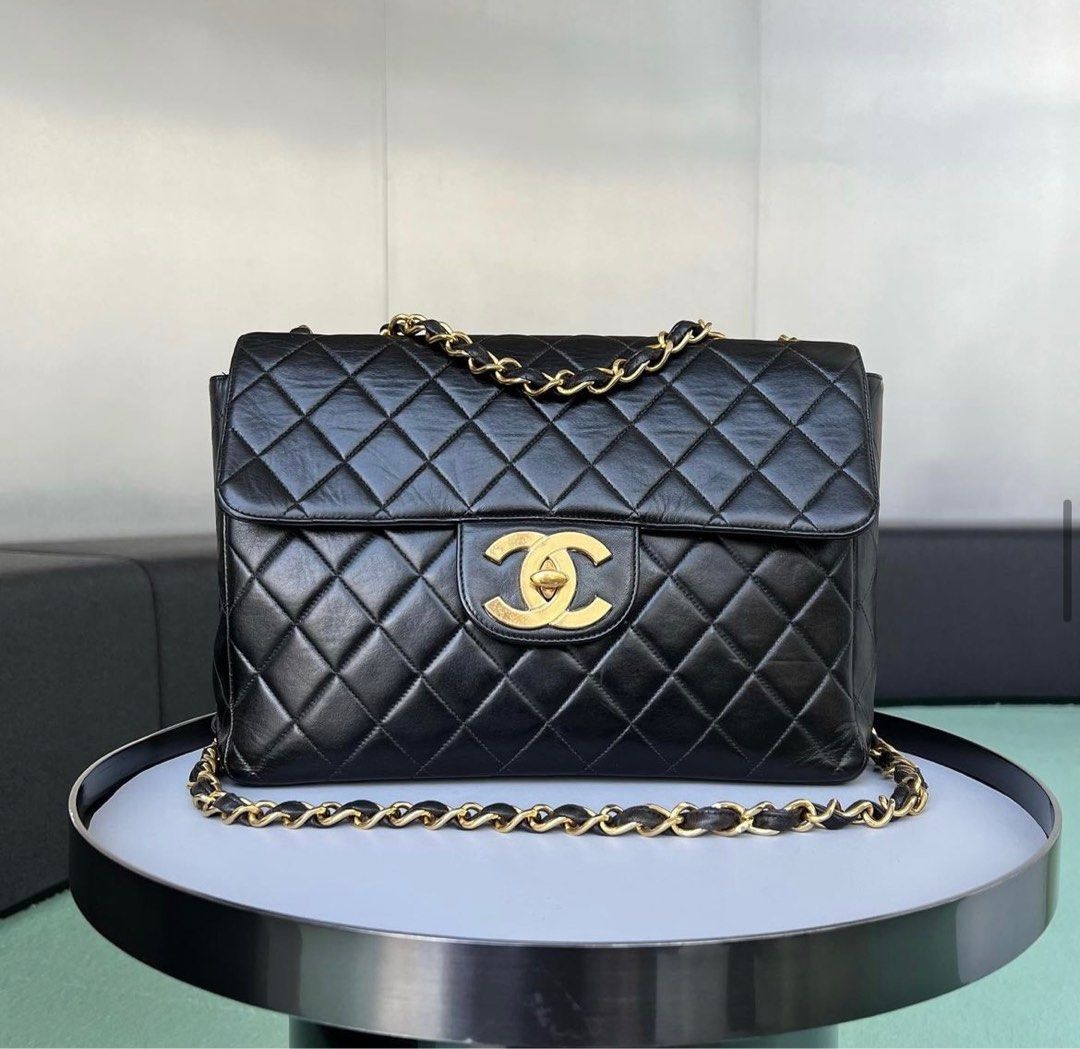 Chanel Vintage Single Flap Jumbo Lambskin Black Ghw