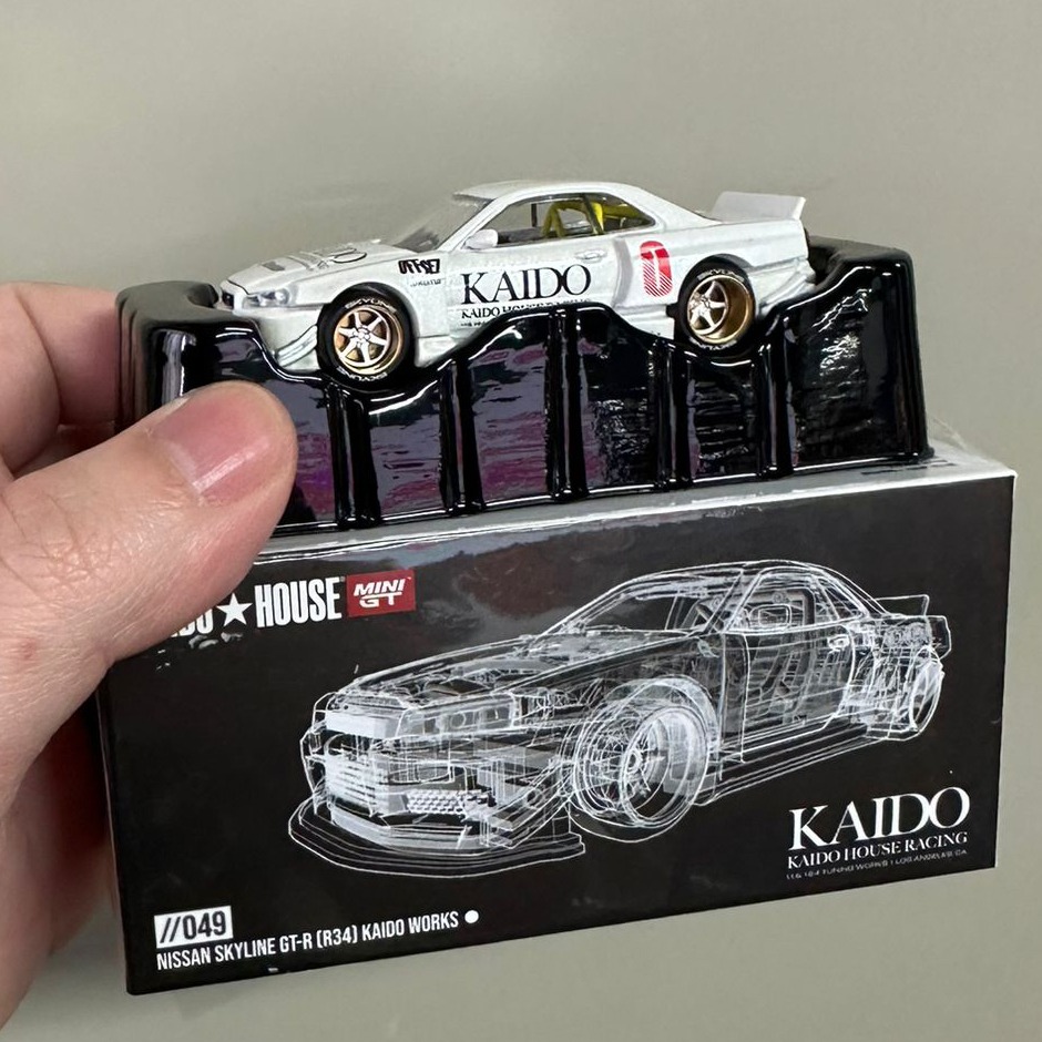 售罄Chase Car 隱藏版Mini GT x Kaido House Nissan Skyline GT-R R34