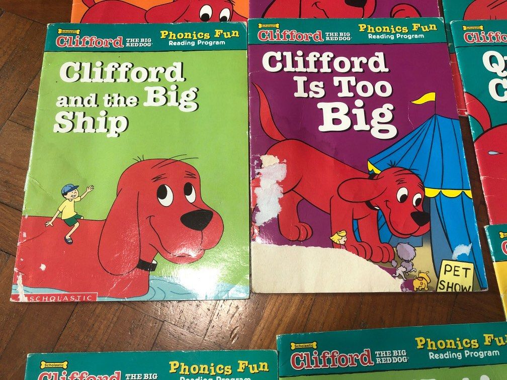 Clifford the big red dog (pack 2), Hobbies & Toys, Books & Magazines