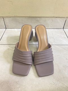 (Kategori: ) berada di . Dikirim oleh nanaprelovedstuff (ID iklan 1234761607, Gambar 1). Deskripsi: .