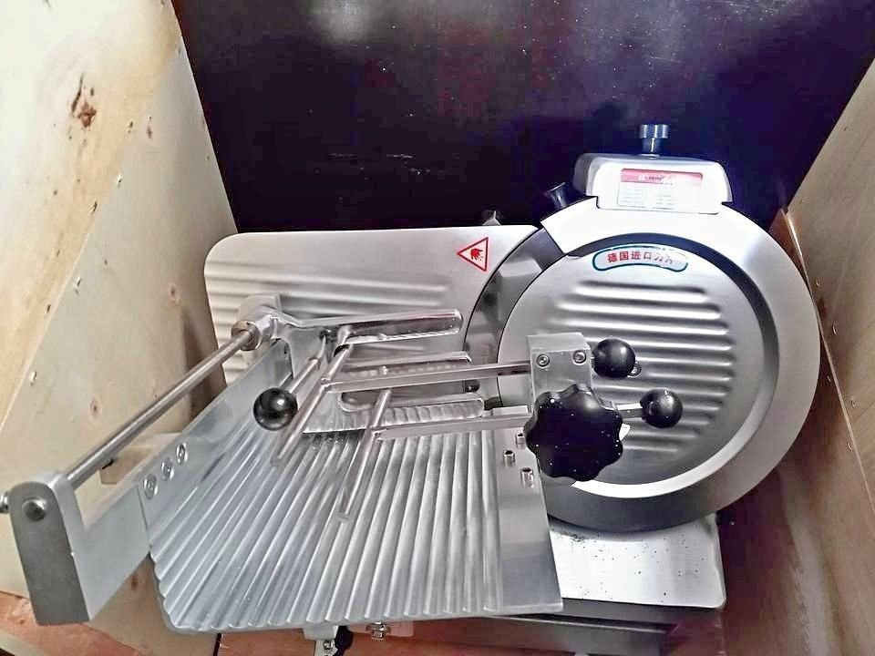 COMMERCIAL MEAT SLICER, TV & Home Appliances, Kitchen Appliances, Other