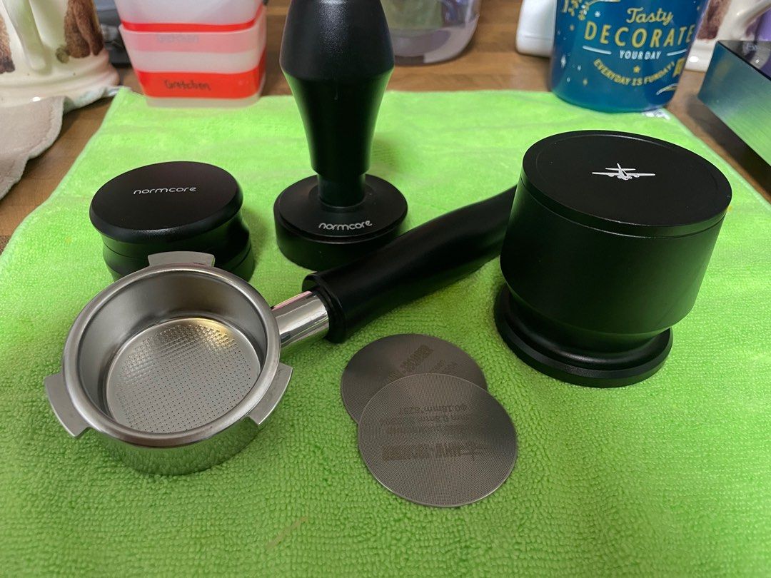 Delonghi + full normcore accessories, TV & Home Appliances, Kitchen