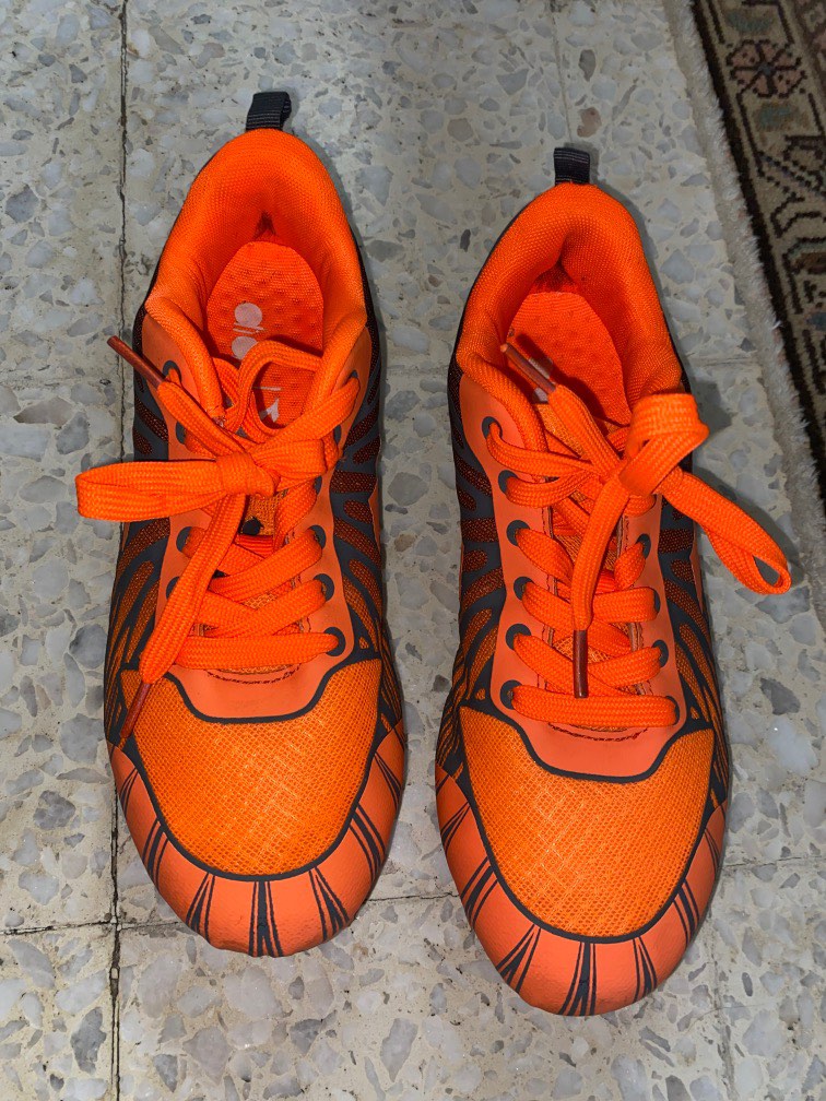 Diadora spike shoes online