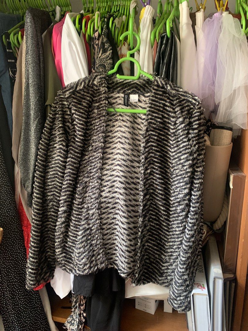 Fuzzy jacket h&m online