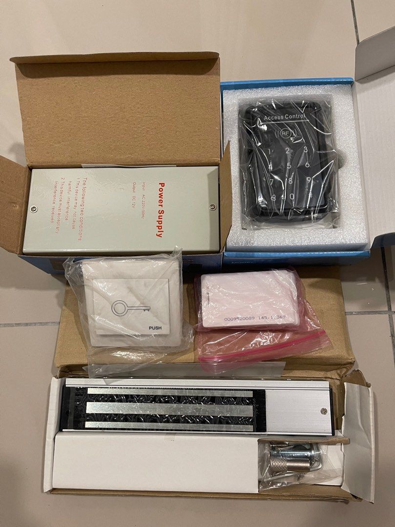 DOOR ACCESS CARD SYSTEM SECURITY DOOR LOCK SYSTEM, Computers & Tech