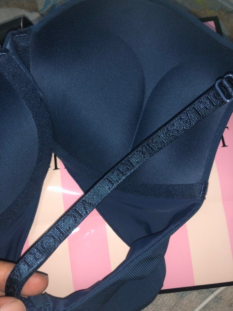 Bra Victoria Secret, Women's Fashion, New Undergarments & Loungewear on  Carousell