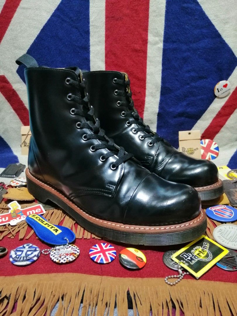 DR. MARTENS CHARLTON