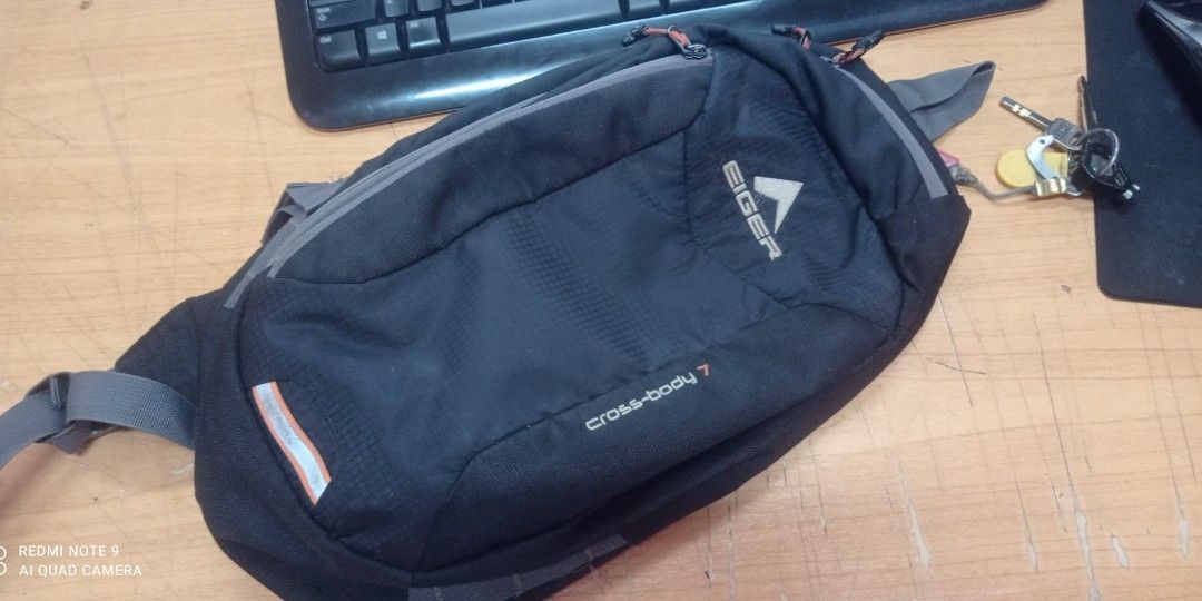 Eiger hot sale crossbody 7