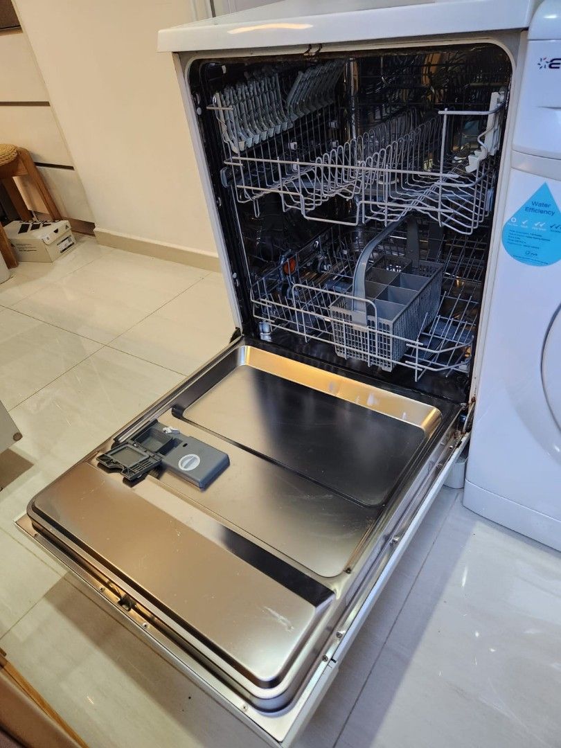 Electrolux Dishwasher, TV & Home Appliances, Kitchen Appliances