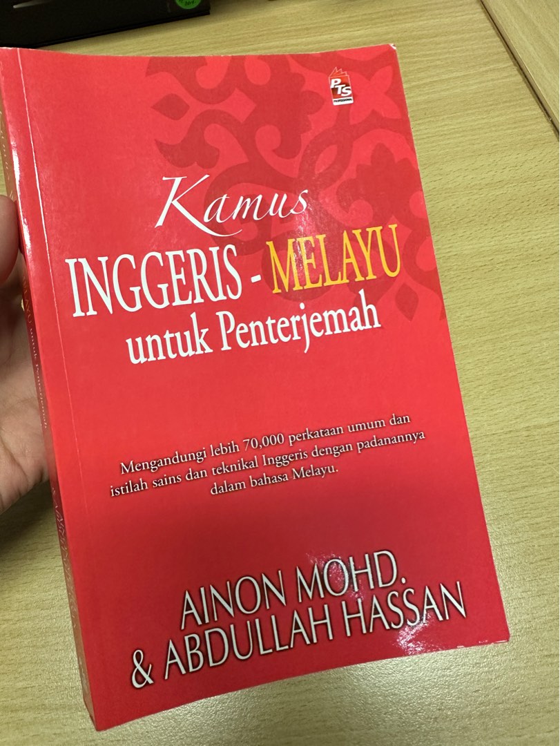 ENGLISH LANGUAGE TO MALAY LANGUAGE DICTIONARY, Hobbies & Toys, Books & Magazines, Textbooks on