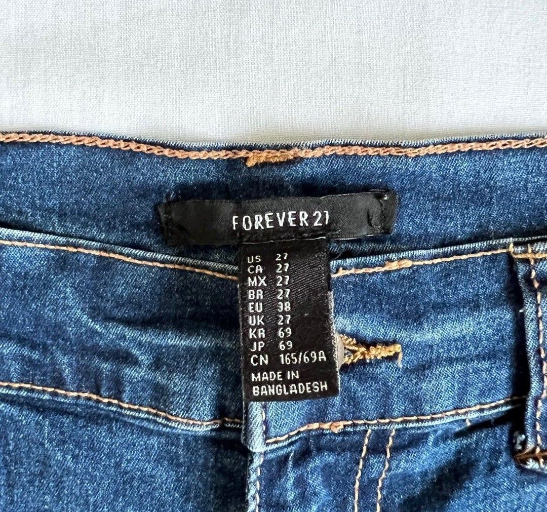F21 HW DENIM SHORTS DARK (Category: Shorts) located in Quezon City. Submitted by jz2nc (Listing ID 1234675988, Image 2). Description: 28 -29 inches waistline 11.5 inches length Stretch Original Dark.