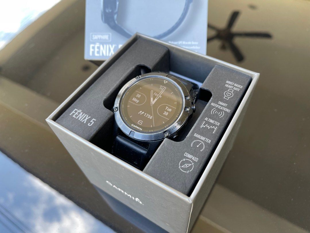 Fenix 5 compass best sale