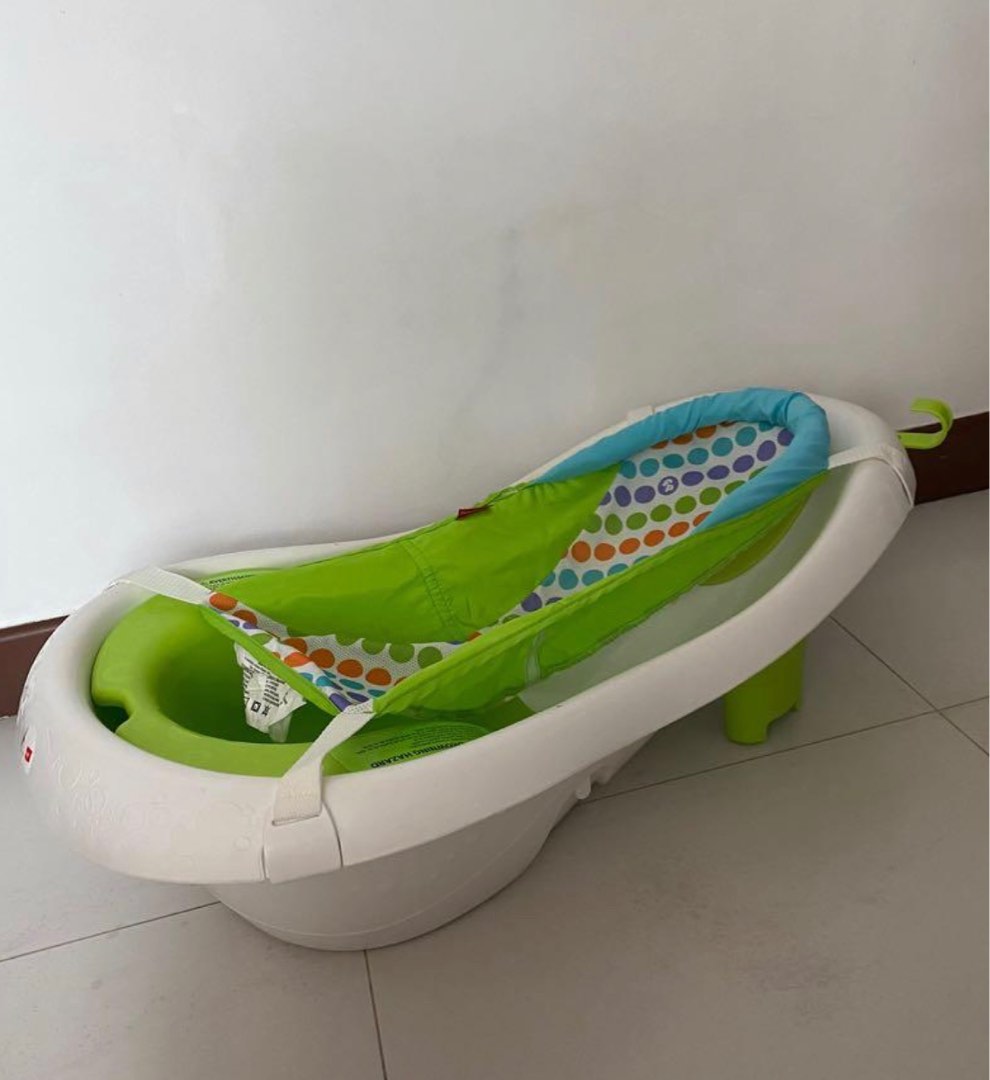 Fisher Price Baby Bathtub, Babies & Kids, Bathing & Changing, Bathtub