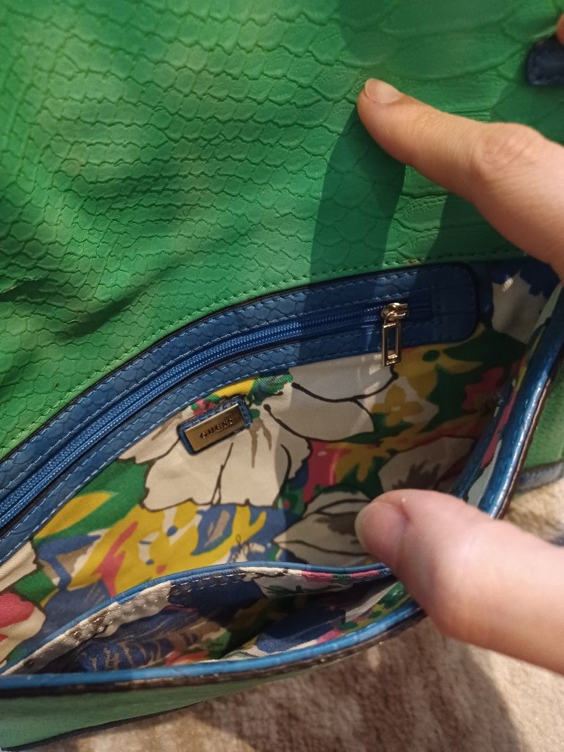 Guess clutch, Women's Fashion, Bags & Wallets, Clutches on Carousell