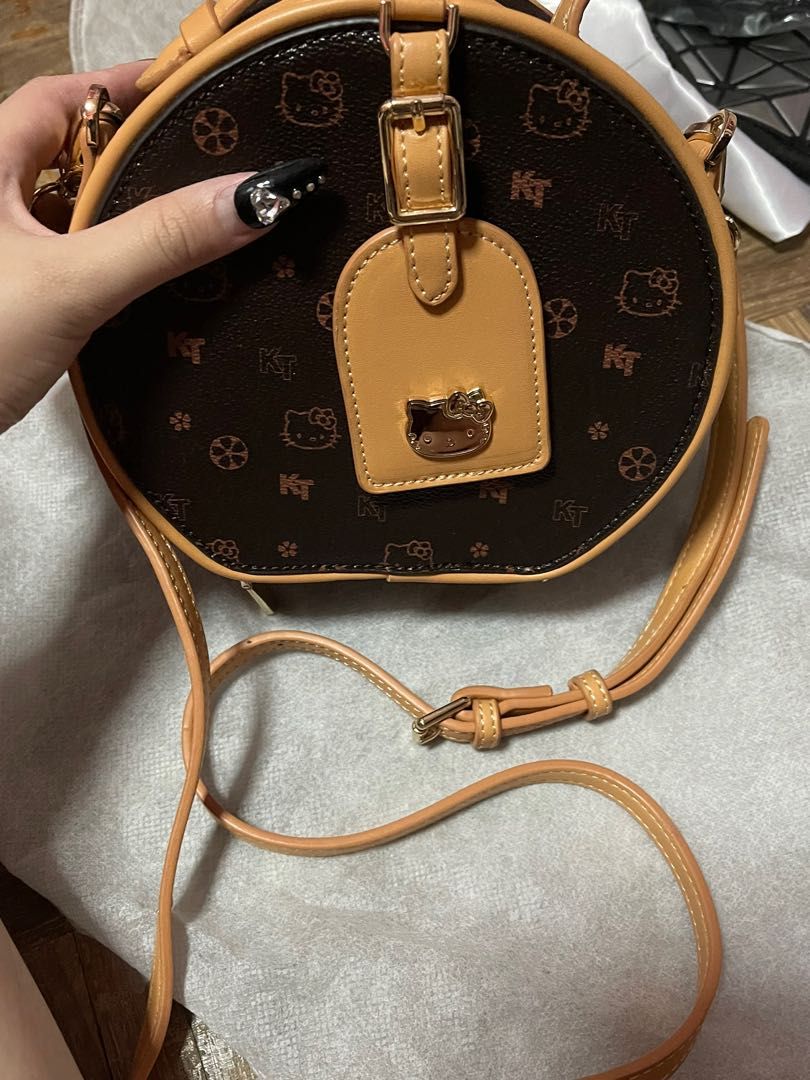 louis vuitton bag hello kitty