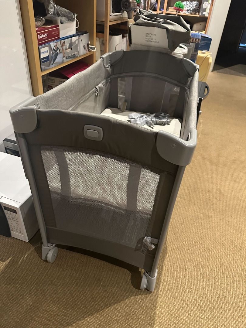 Joie Kubbie Sleep Travel Cot with Mattress with box & travel bag), Babies & Kids, Baby