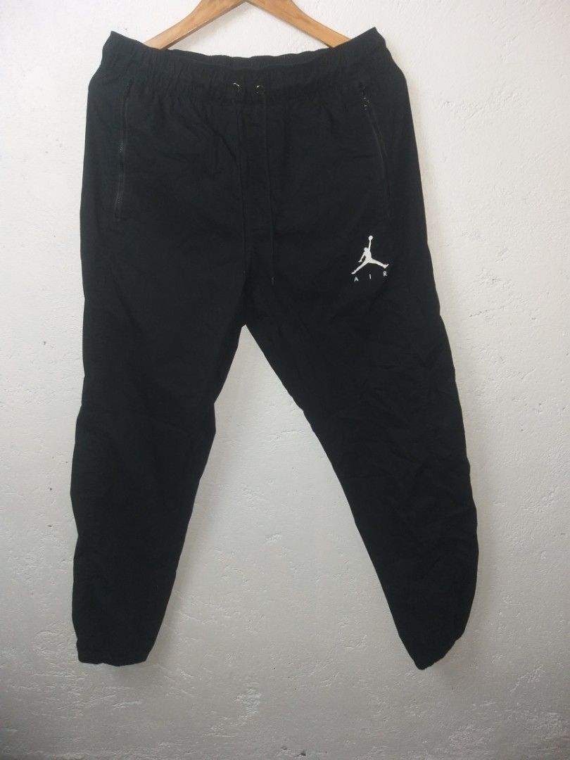 Jordan jogger large, Men's Fashion, Bottoms, Joggers on Carousell