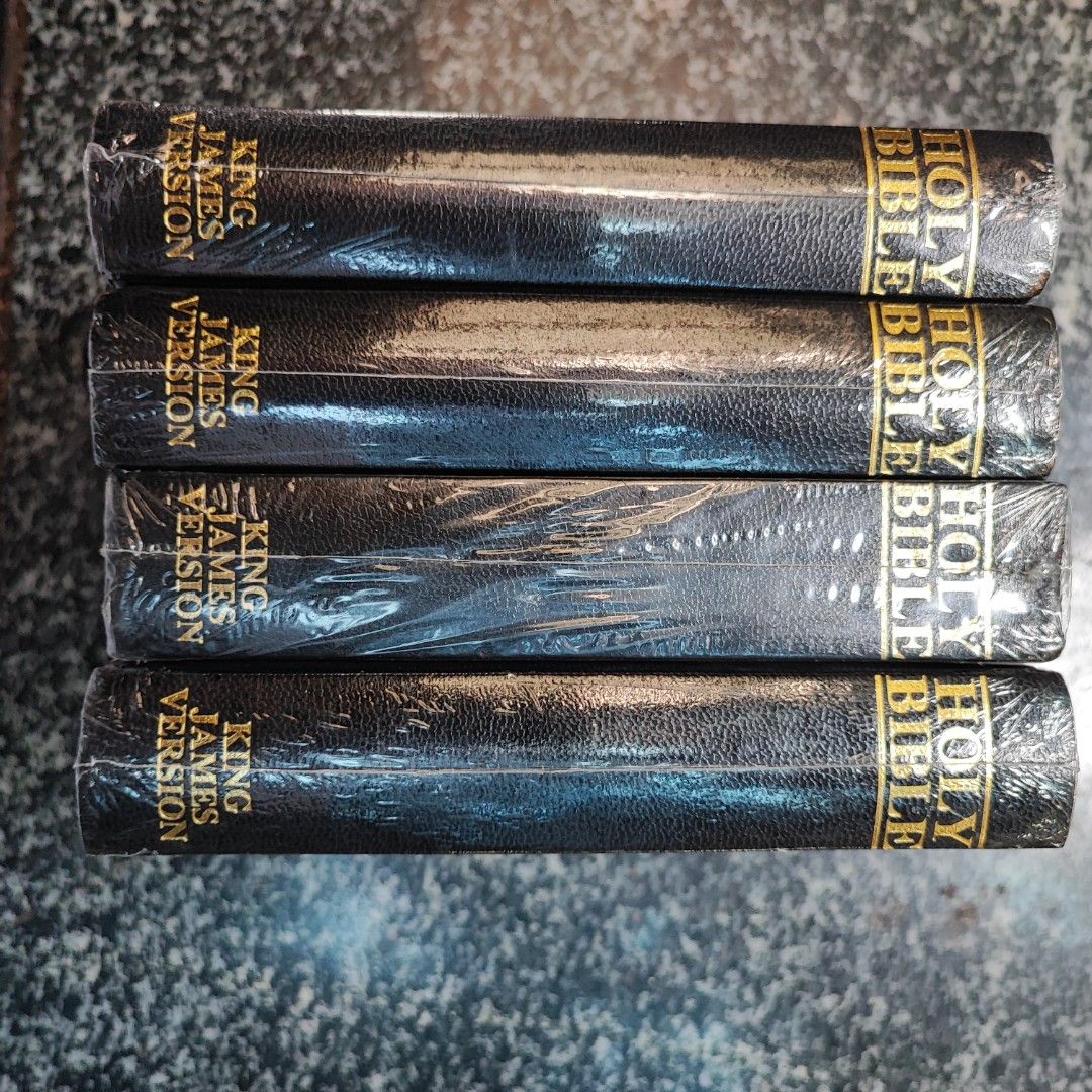 KJV BLACK HARDBOUND (Category: Religion Books) located in Manila. Submitted by ickotiu8 (Listing ID 1234661638, Image 3). Description: ✅Handy KJV Bible ( Old & New Testament ) 📌Status: Brand-new Size: 6" inches x 4" inches Thickness: 1 inch. Colors Available: Black Price: PHP 450.00 each ❌❌❌NO SHPEE CHECK OUT ❌❌❌ Shipping shoulder by the customer. Lalamove for NCR Modes of Payment: BDO, Security Bank or Metrobank.
