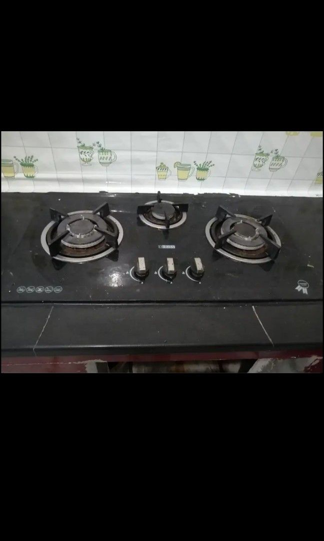 Kompor Gas tanam Delizia, Kitchen & Appliances di Carousell