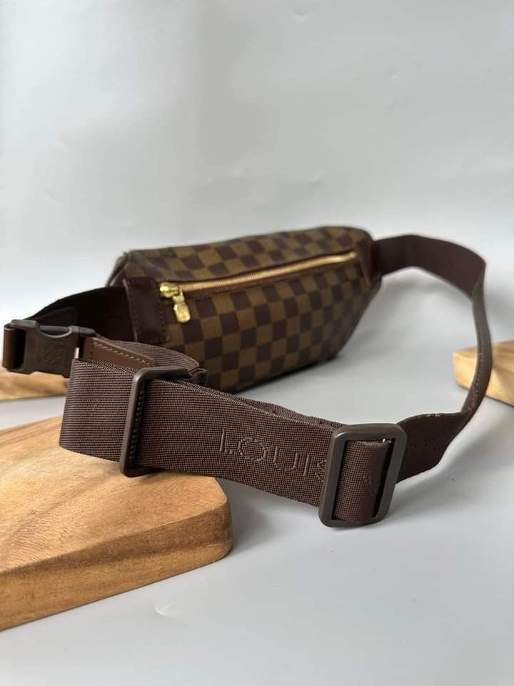 LV DAMIER MELVILLE BELT/BUMBAG, Luxury, Bags & Wallets on Carousell