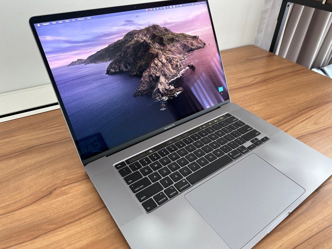MacBook Pro 2019 16inch, 2.3 GHz Core i9, 2 TB SSD, 16 GB RAM